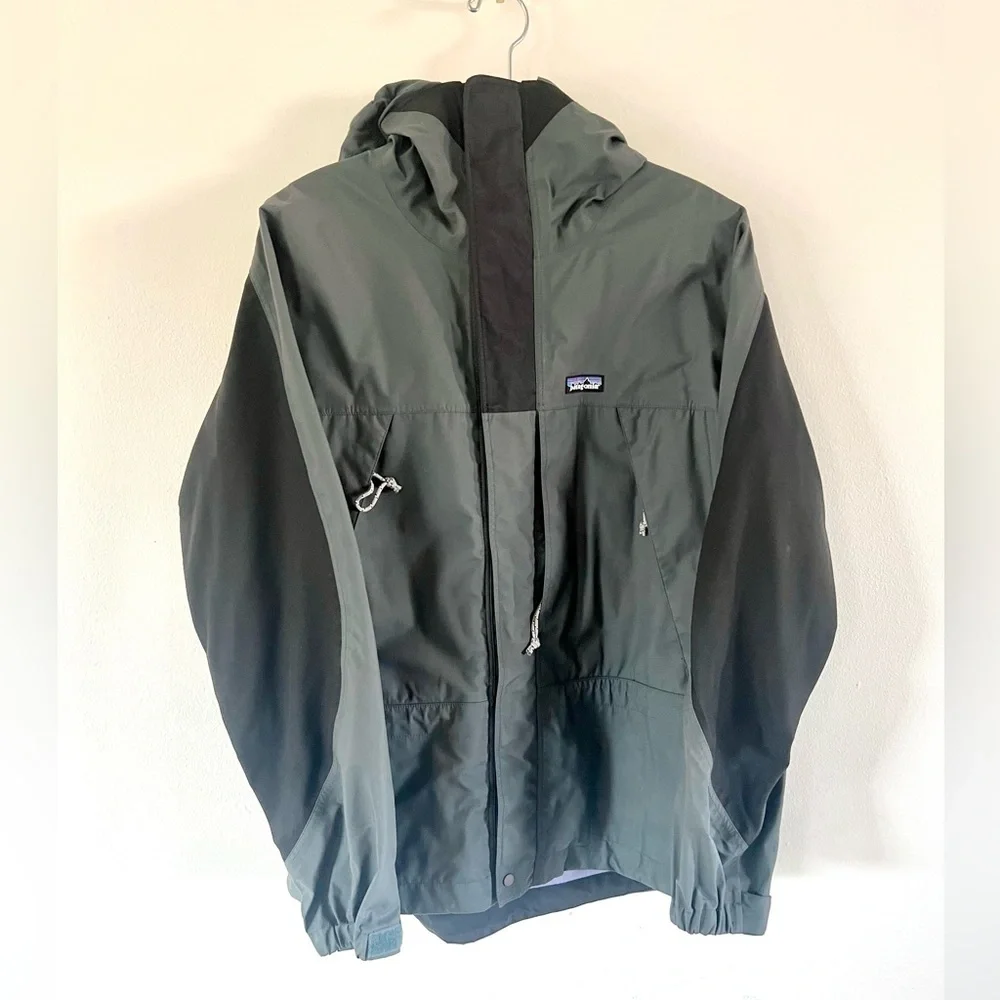 Patagonia Vintage 90s Stretch Triolet‎ Jacket Gray Nylon Waterproof Size Small