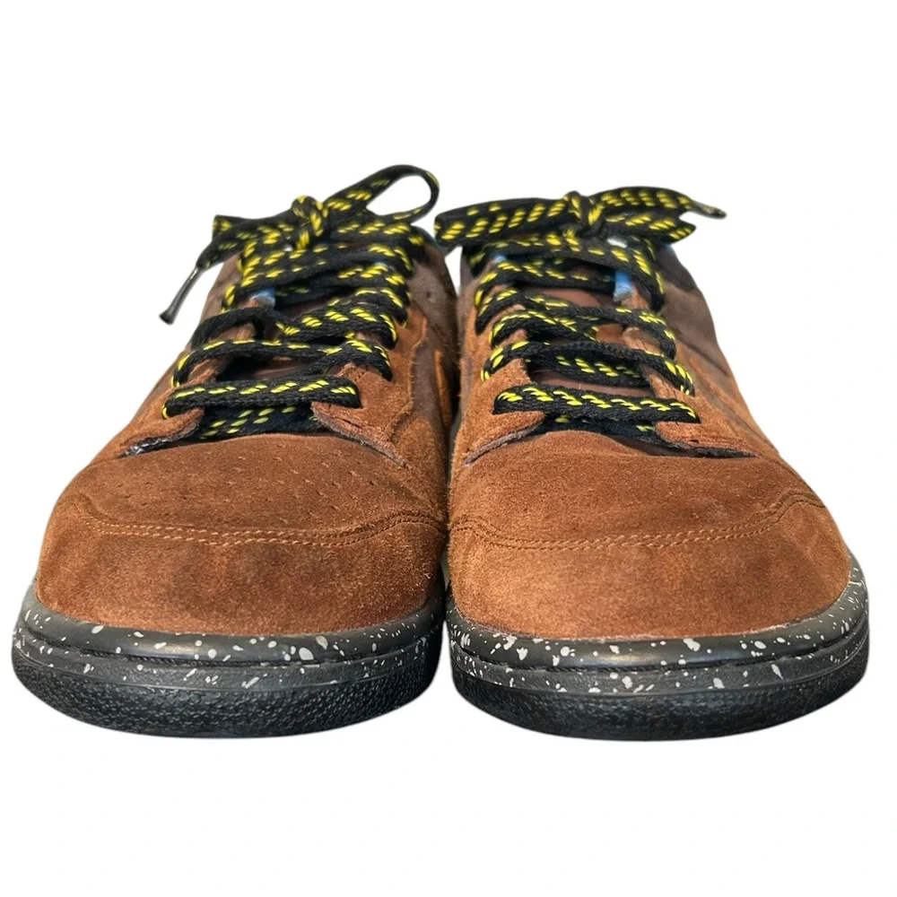 Nike details rustic