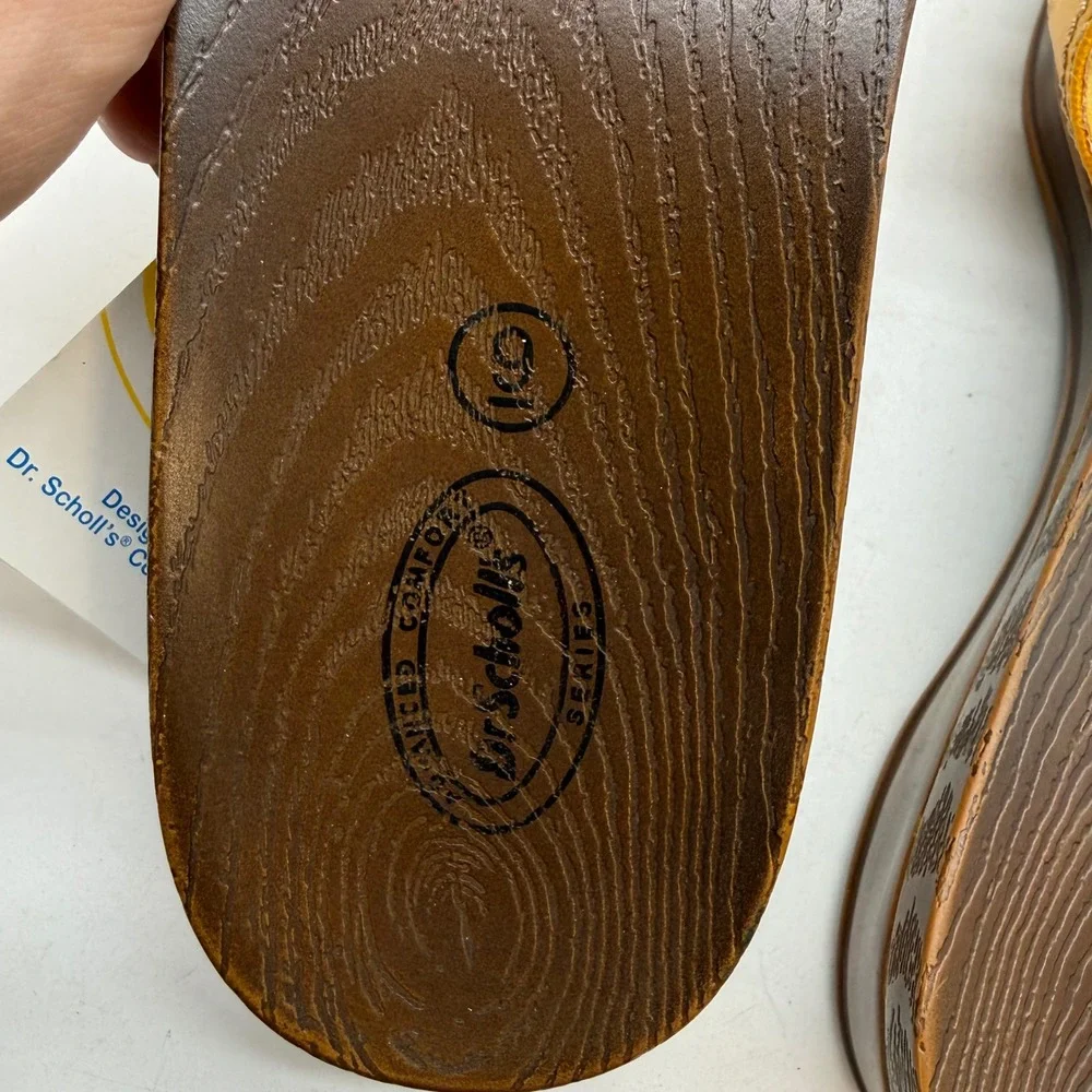 Dr. Scholls these sandals
