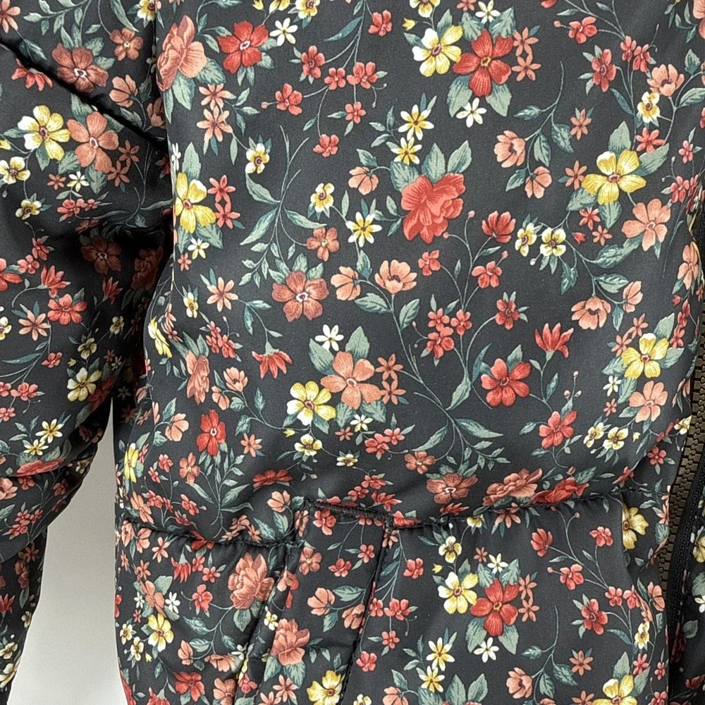 Old Navy‎ Black Floral Cropped Puffer Jacket Girls Size L (10-12)
