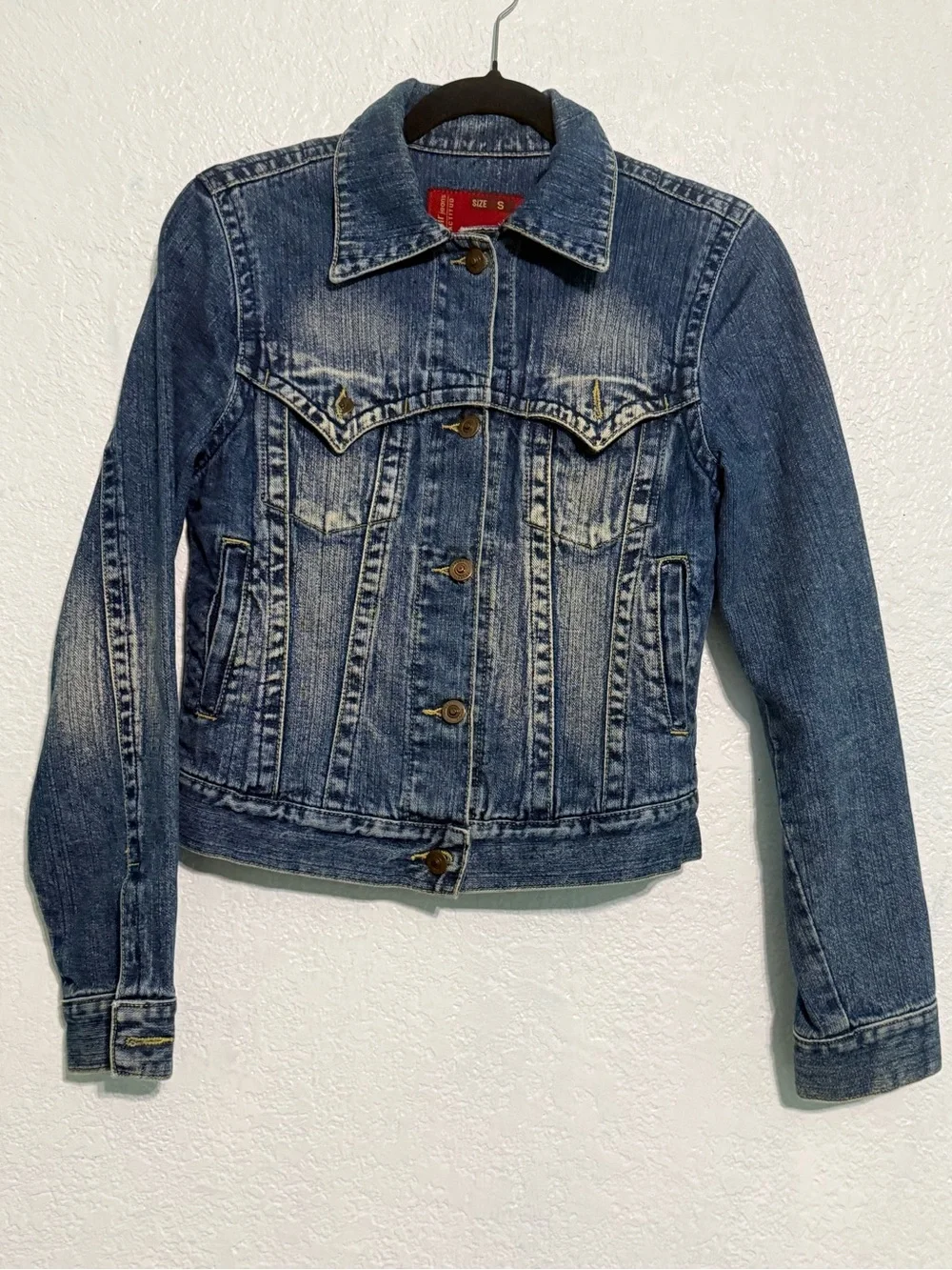 Tayssir Jeans Denim Jacket Women’s Size S Blue 100% Cotton Button Front Trucker