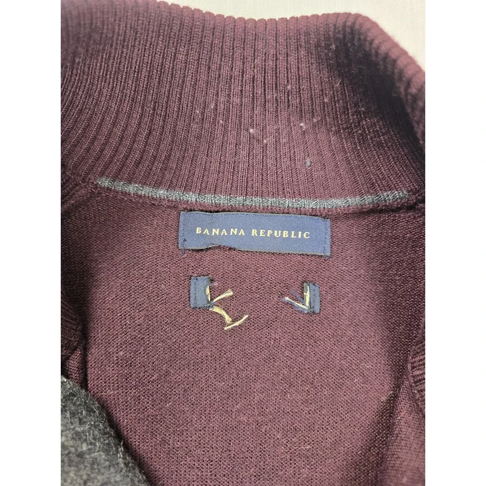 Banana Republic brand banana