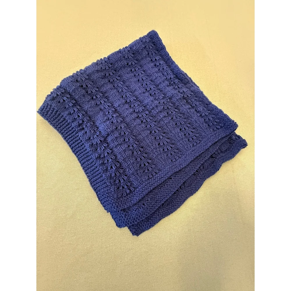 Unbranded bernat looped