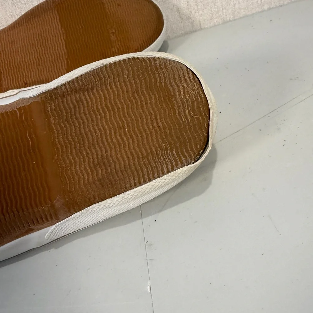 N/A out sneakers