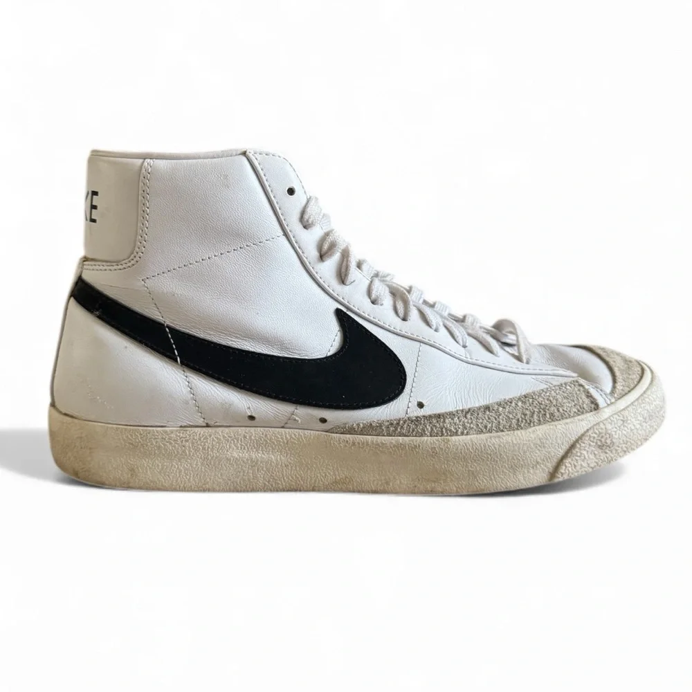 Nike these blazer