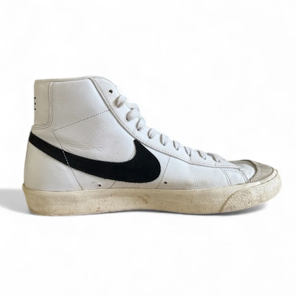 Nike these blazer
