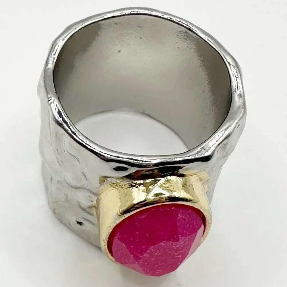 Pink Faceted Ring Hammered Silver Two tone Size 7.5 7 1/2 Costume Jewelry Funky