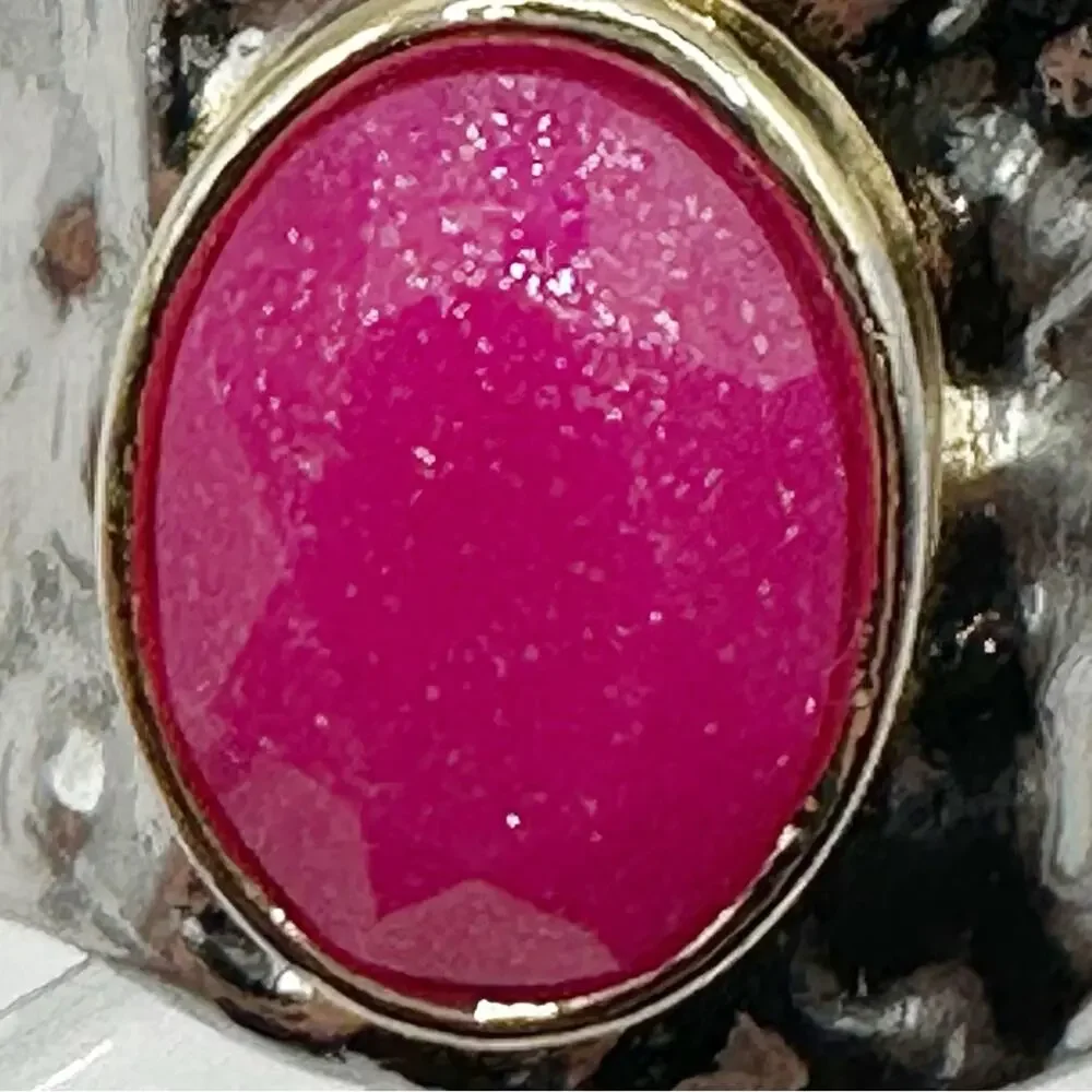 Pink Faceted Ring Hammered Silver Two tone Size 7.5 7 1/2 Costume Jewelry Funky