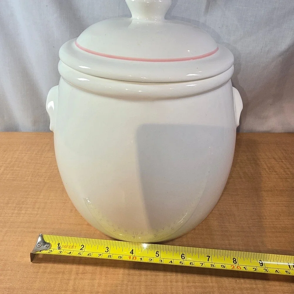 N/A vintage pottery