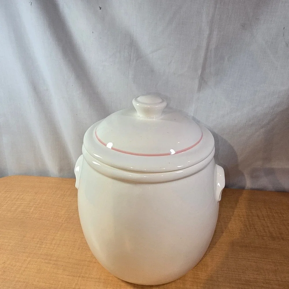 N/A vintage pottery