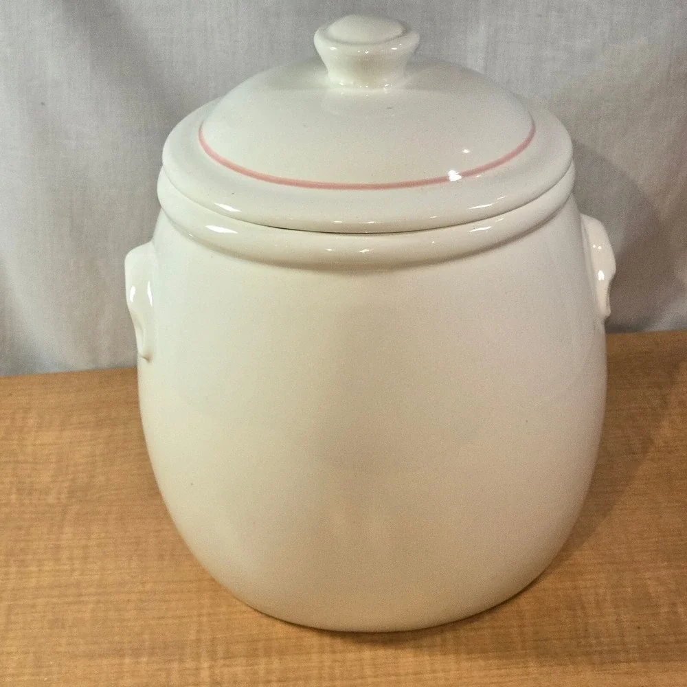 N/A vintage pottery