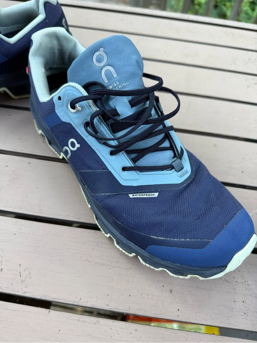 On cloudventure waterproof Men's Trail Shoes - Navy & Light Blue