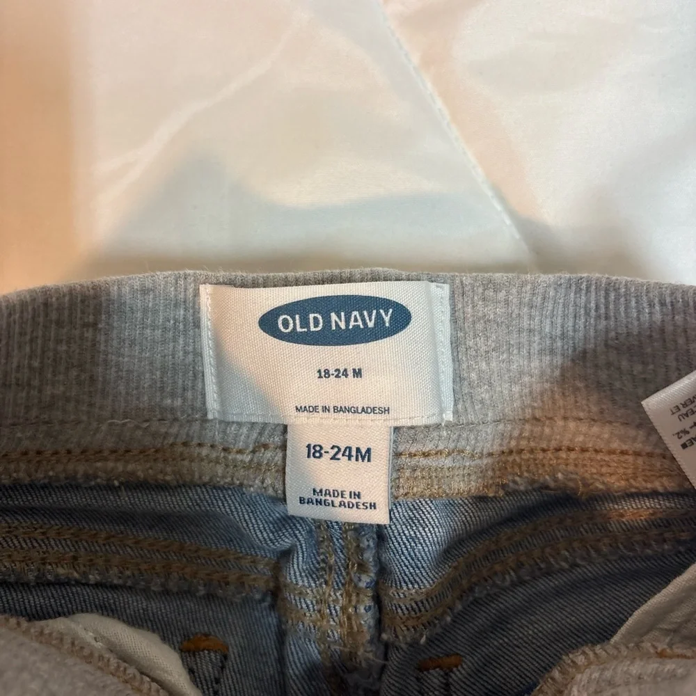 Old Navy Kids Blue Jeans size 18-24 months elastic waist