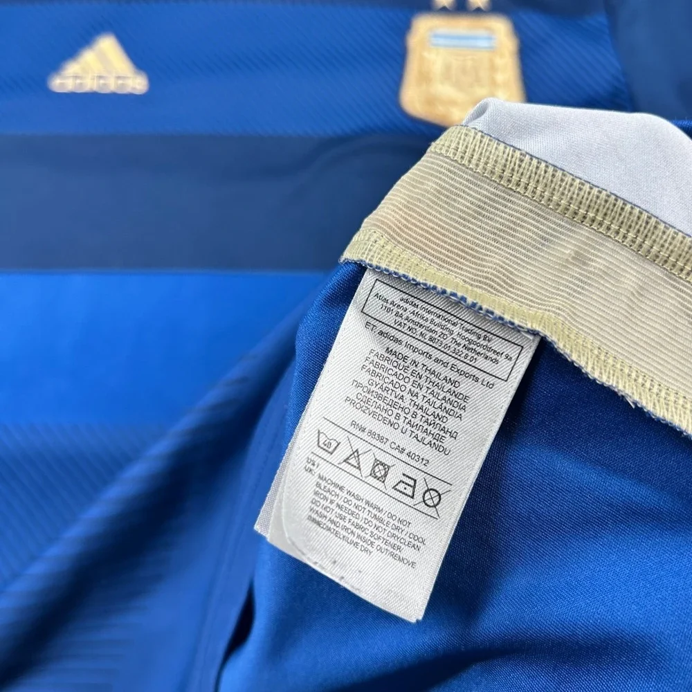 adidas similar photos