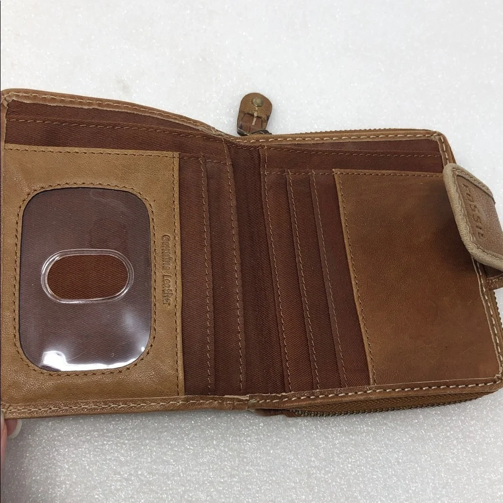 Fossil shipping questions comment