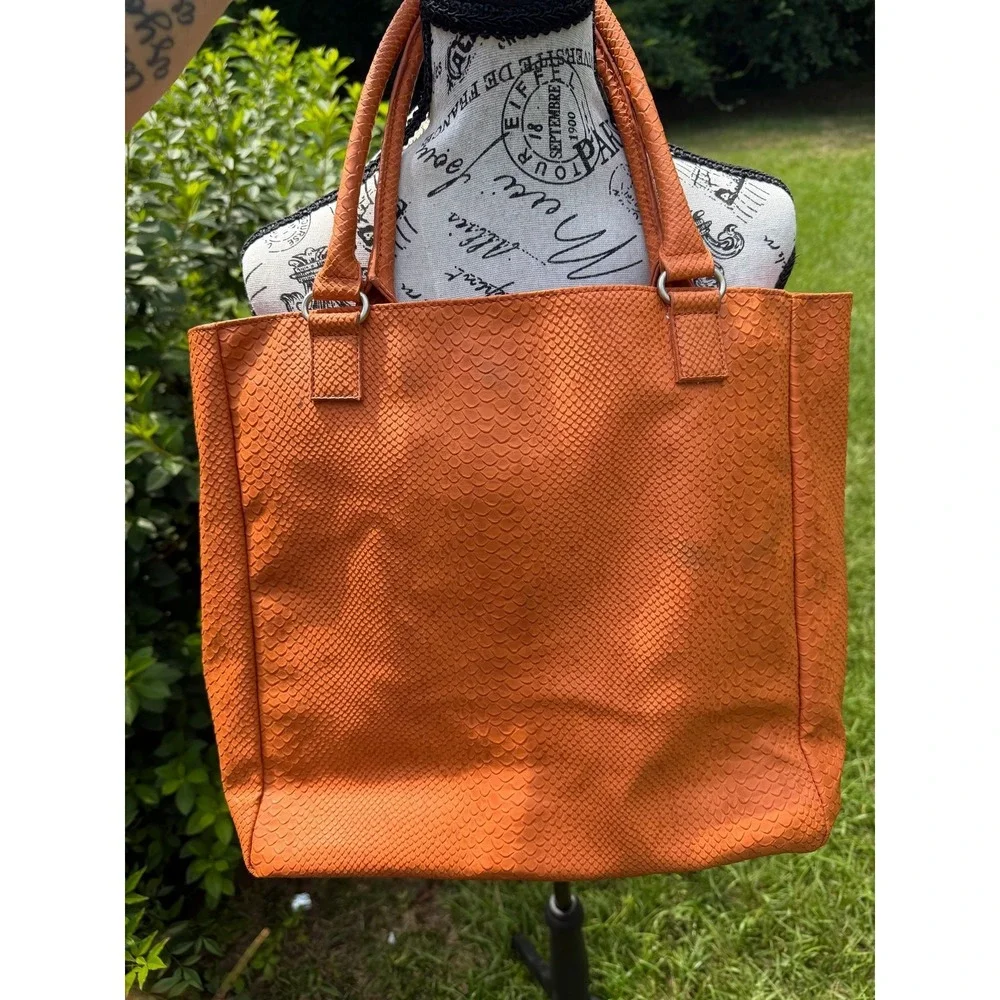 N/A orange tote