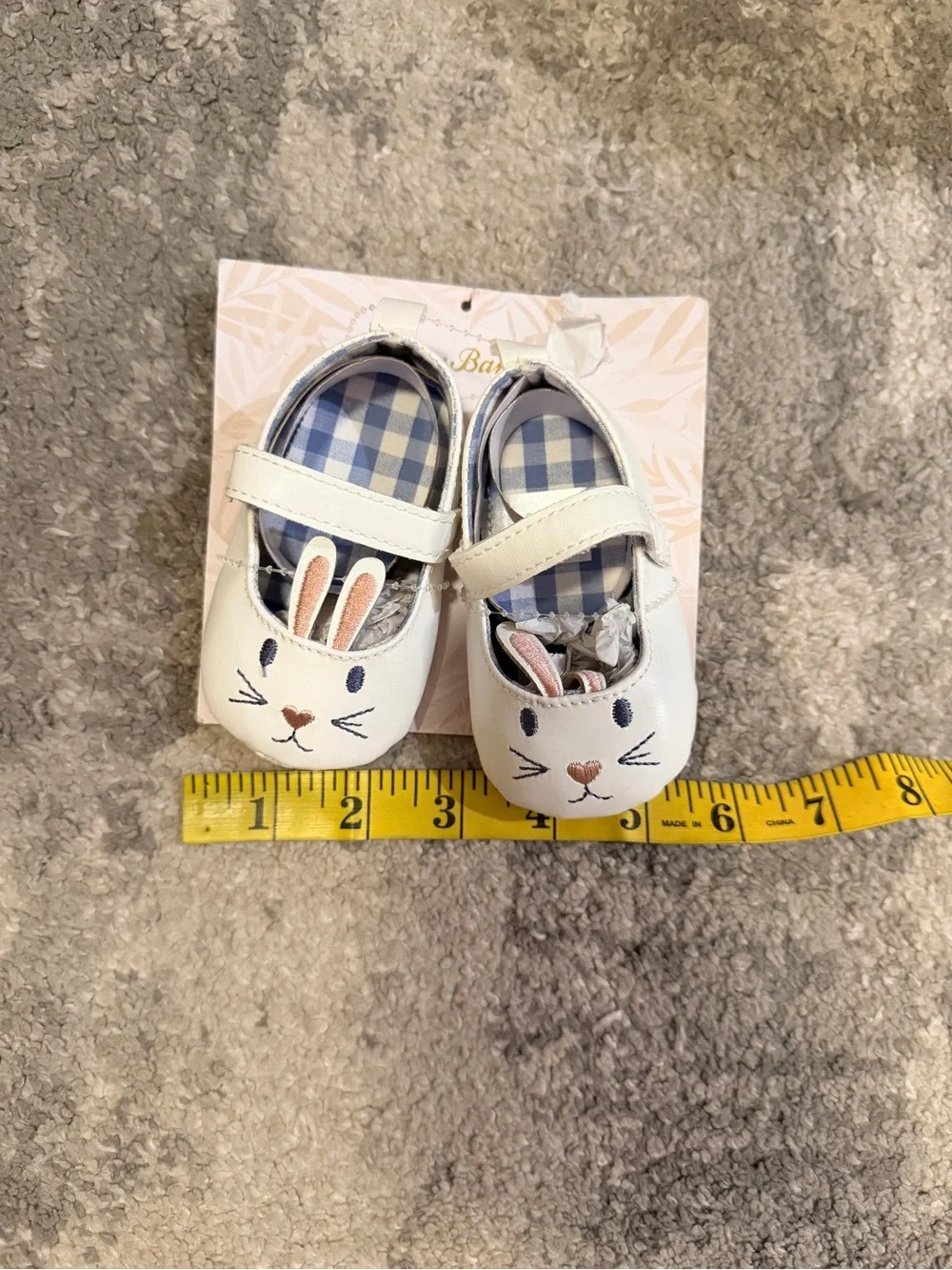 Tommy Bahama adorable bunny