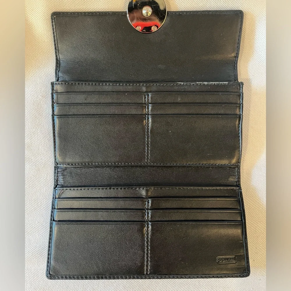 Coach excellent small all