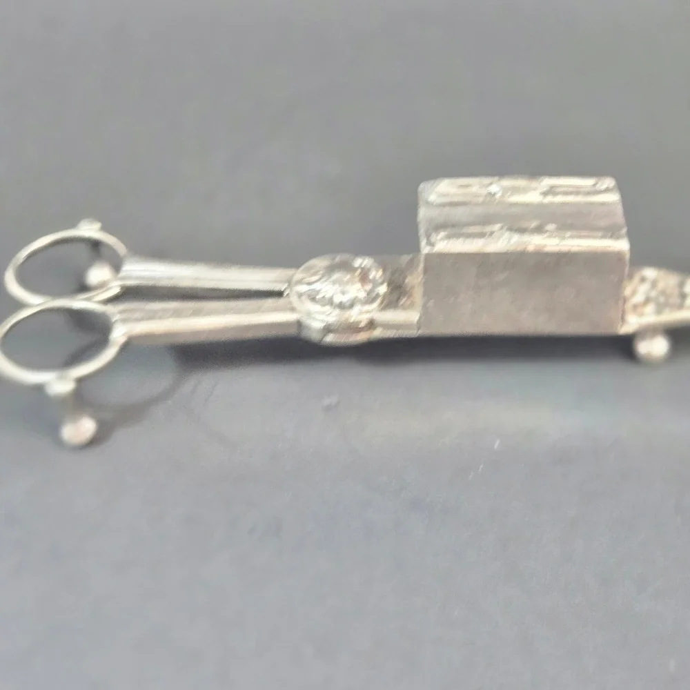 Antique Silver Tone Candle Snuffer Wick Trimmer Scissor Ornate Floral Victorian