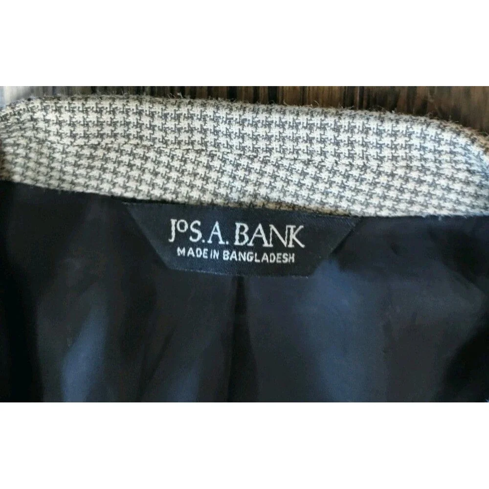 Jos. A. Bank this jos