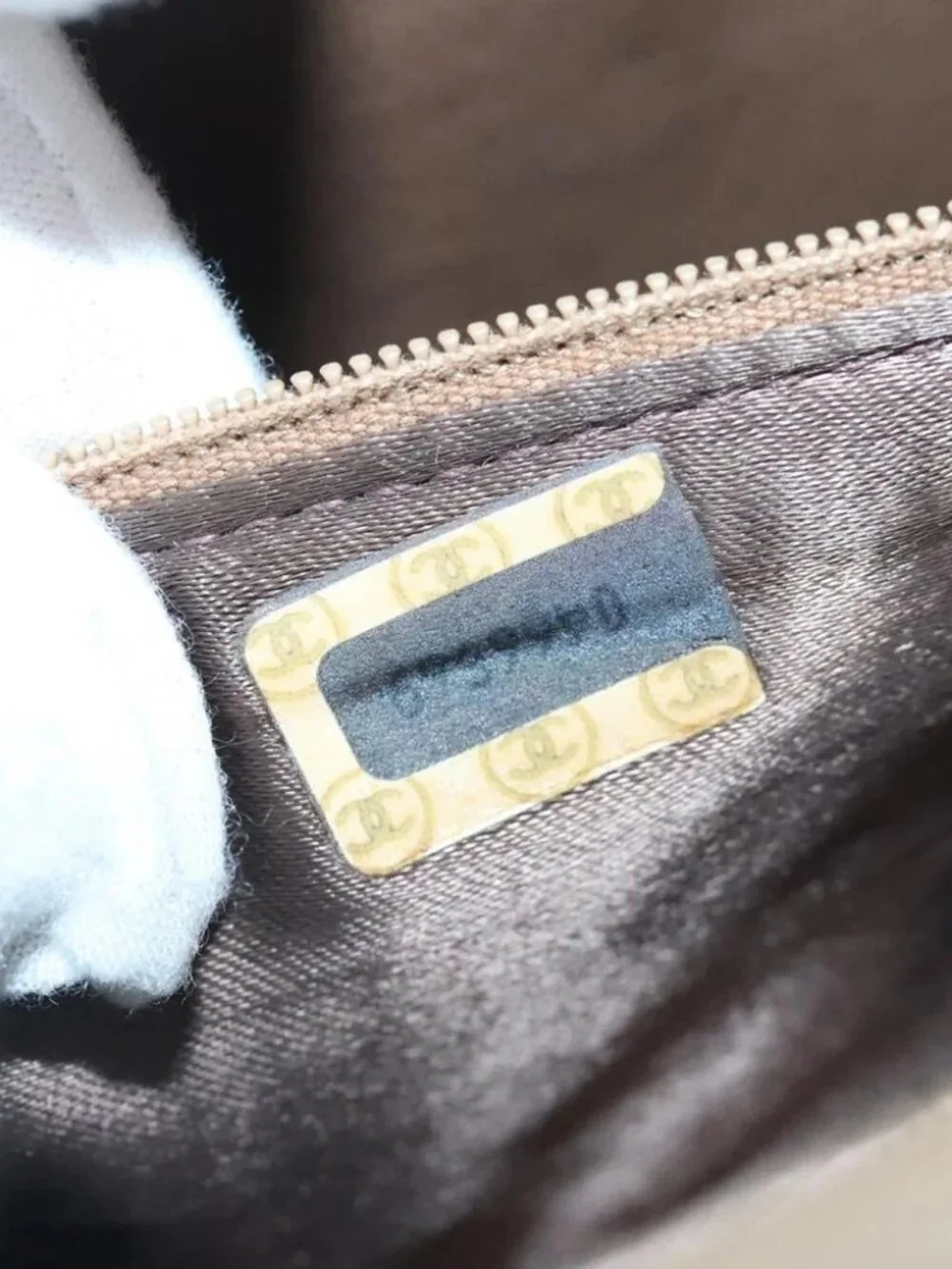 CHANEL inch h15cm