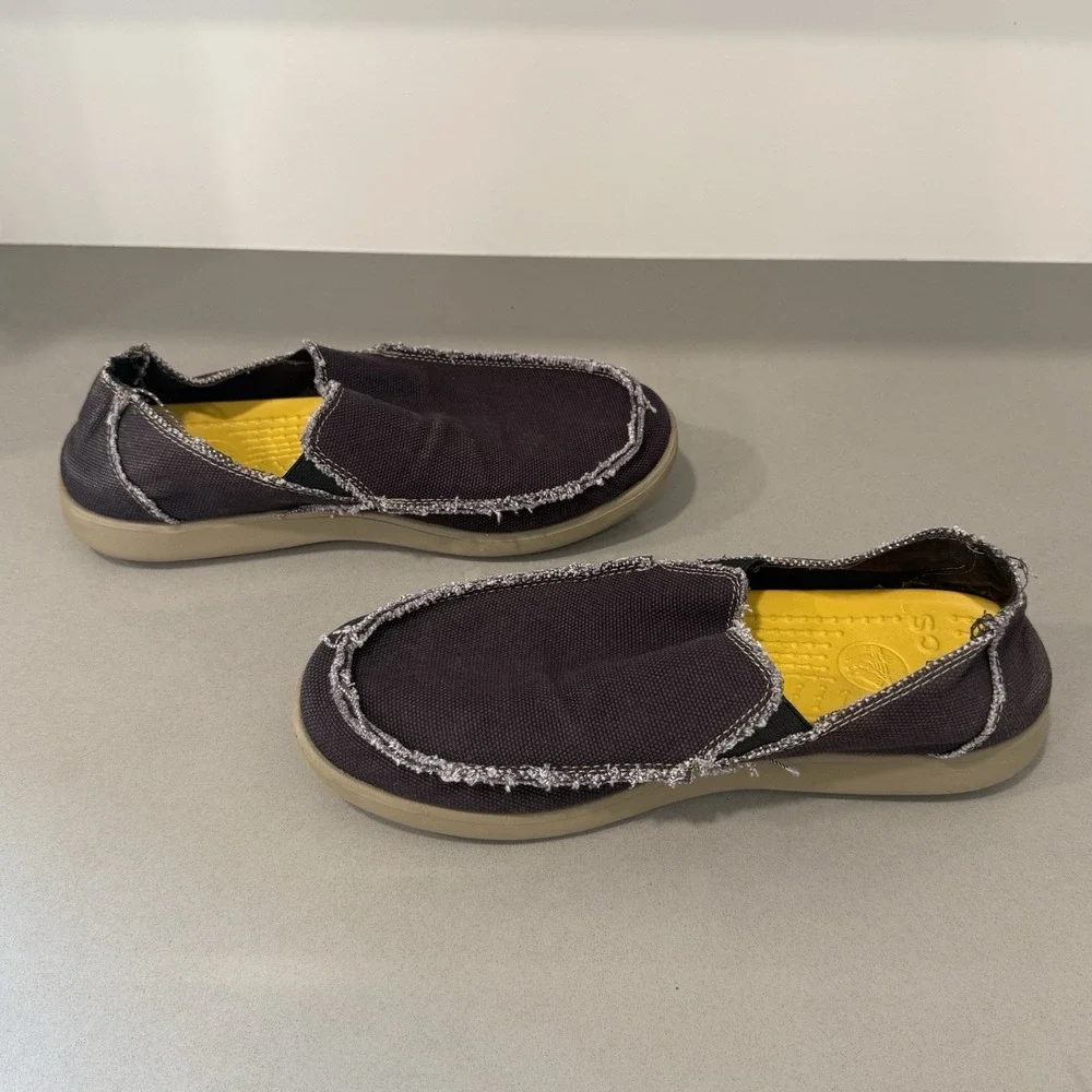 CROCS good free