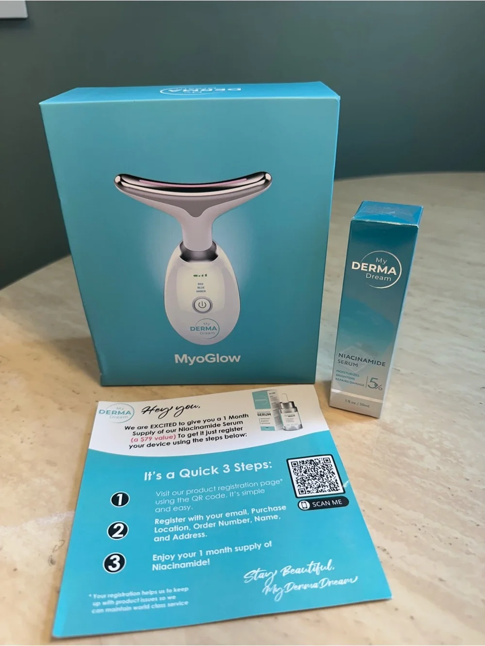 My Derma Dream MyoGlow Light Therapy Skin Device & Niacinamide Serum
