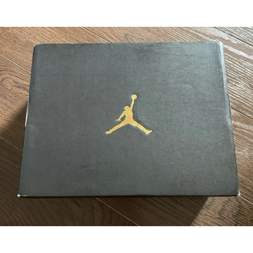 Air‎ Jordan empty shoe box