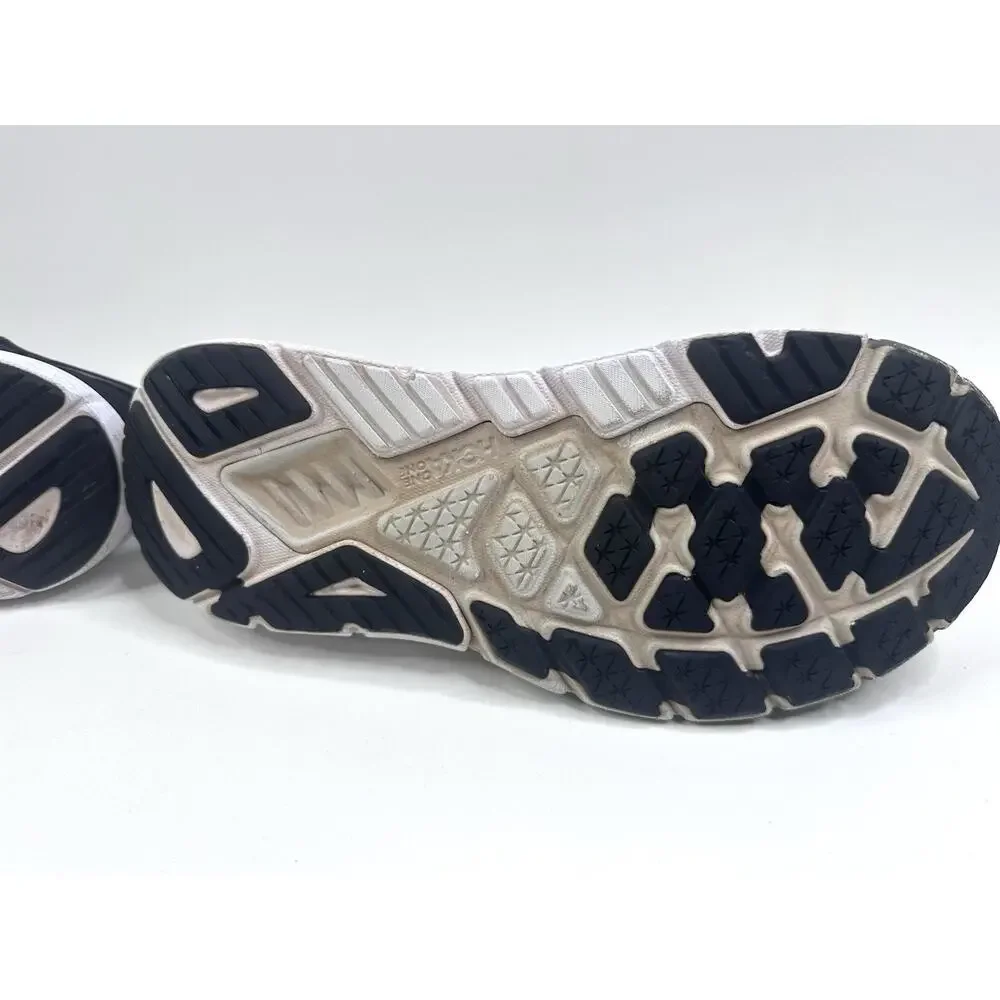 Hoka One One hoka one