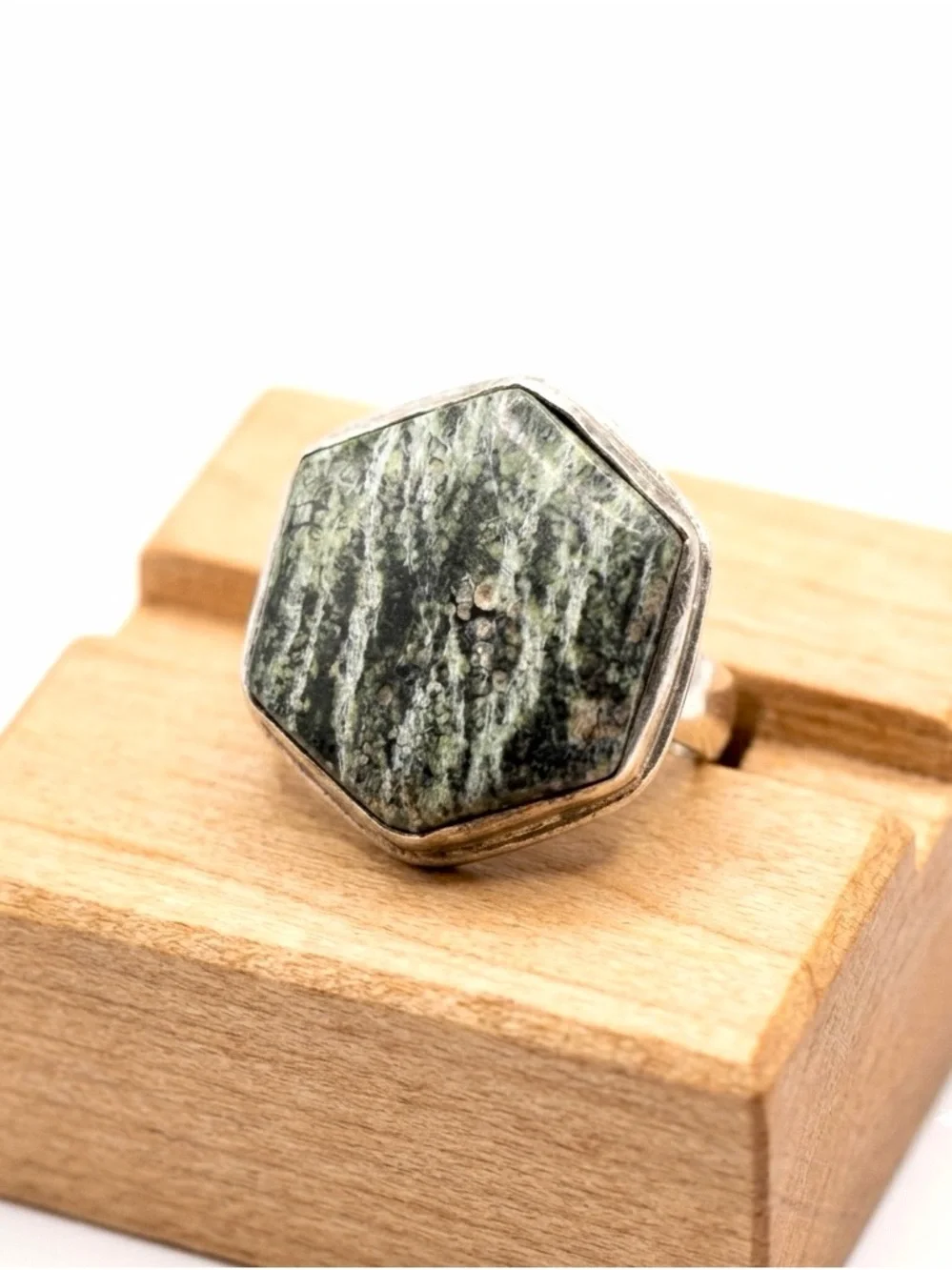 Artisan new chrysotile