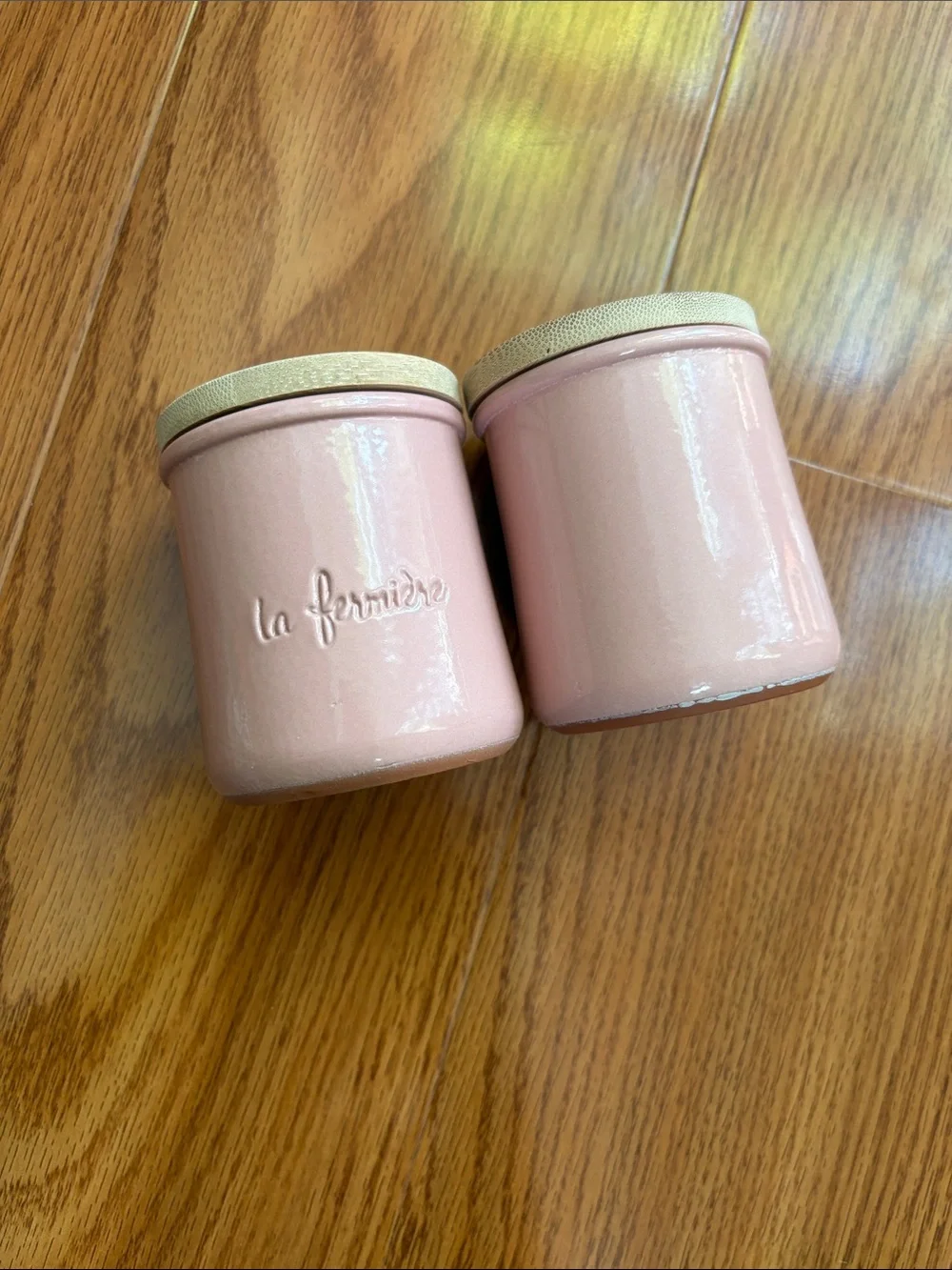 2 La Fermiere Seashell Pink Reusable Terracotta Pots with Bamboo lids