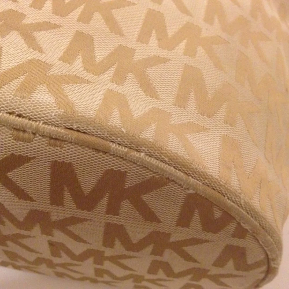 Michael Kors wear bottom