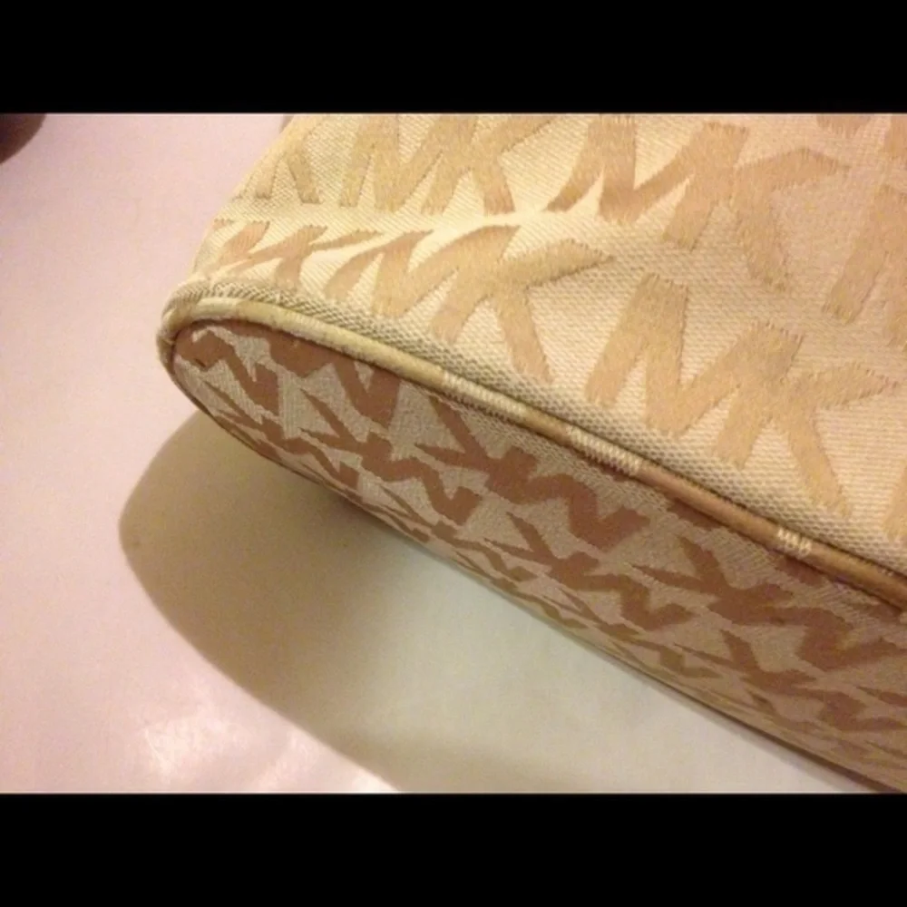 Michael Kors wear bottom