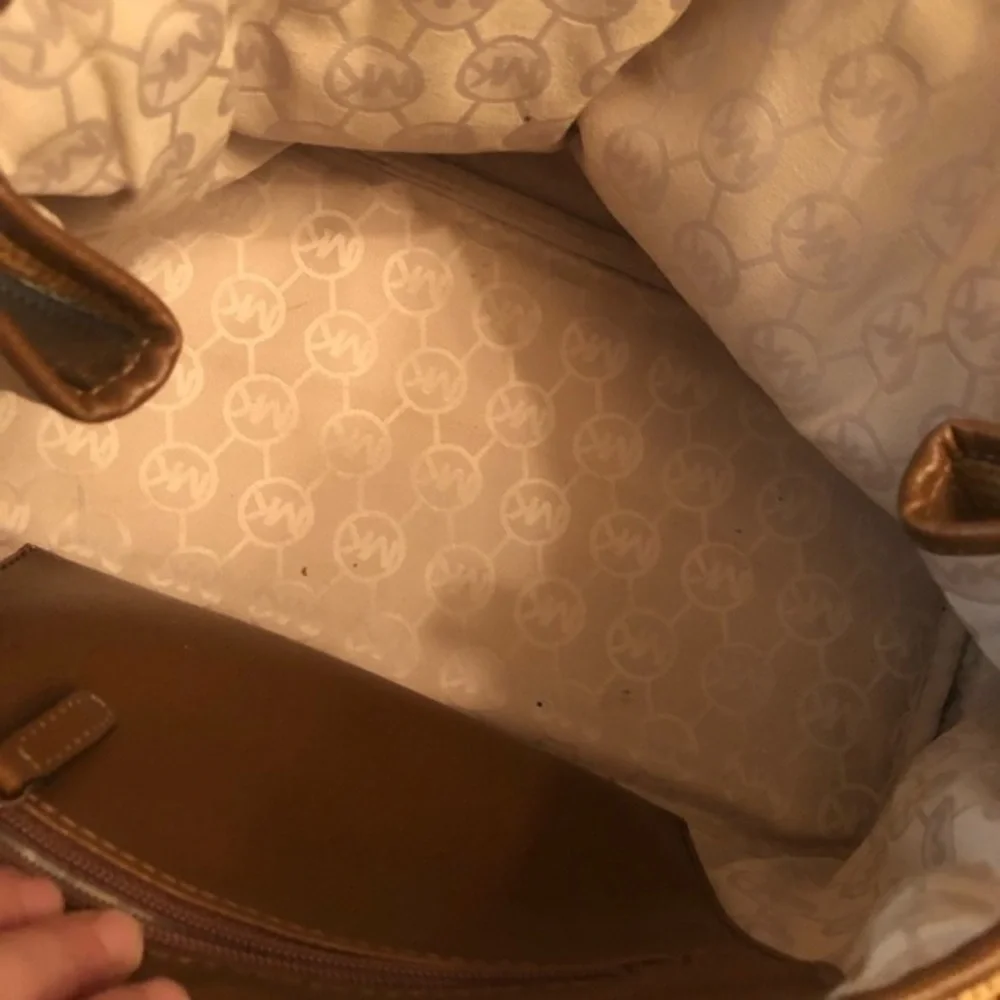 Michael kors brown leather and wicker tote bag with detachable pouch