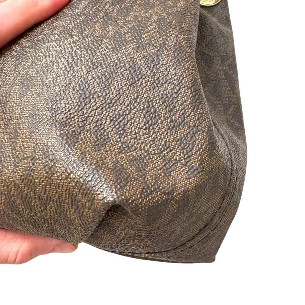 Michael Kors RARE signature ML brown small “medium” jet set chain messenger bag