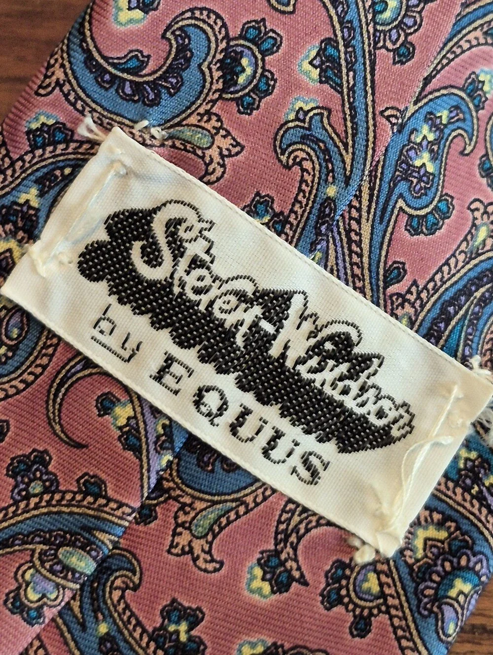 steve windsor pink paisley