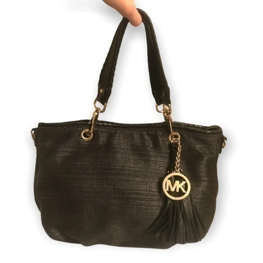 Michael kors black wicker tote bag with tassels and hangtag charm