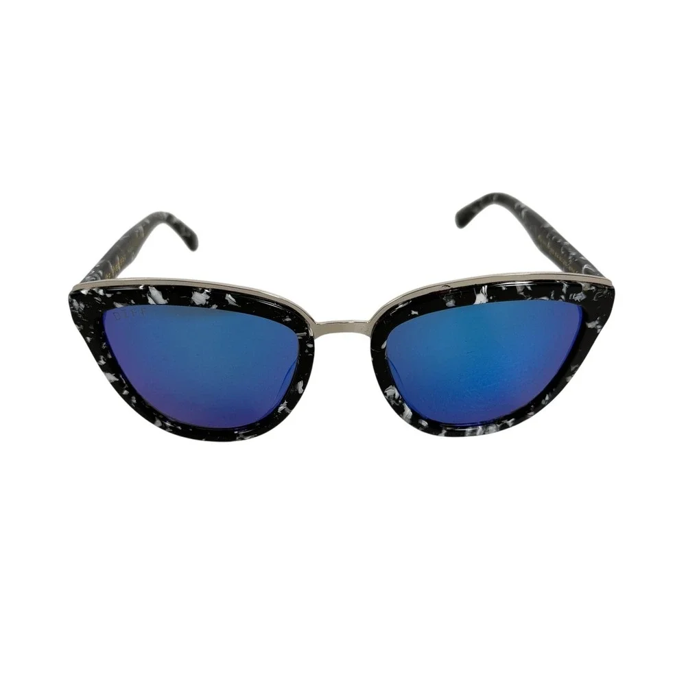 DIFF Eyewear Rose Polarized Sunglasses Black White Tortoise Frame‎