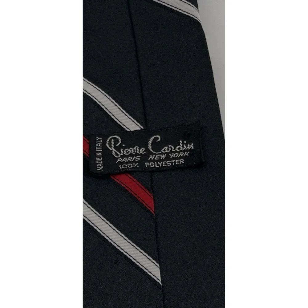 Pierre Cardin shipping same be