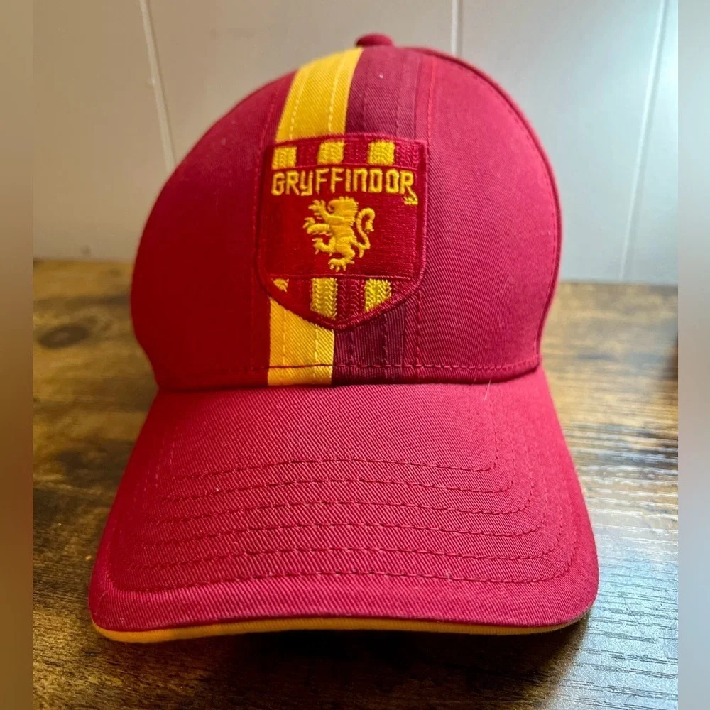 Harry Potter World Universal Studios Gryffindor Hat Baseball Cap Adjustable Red