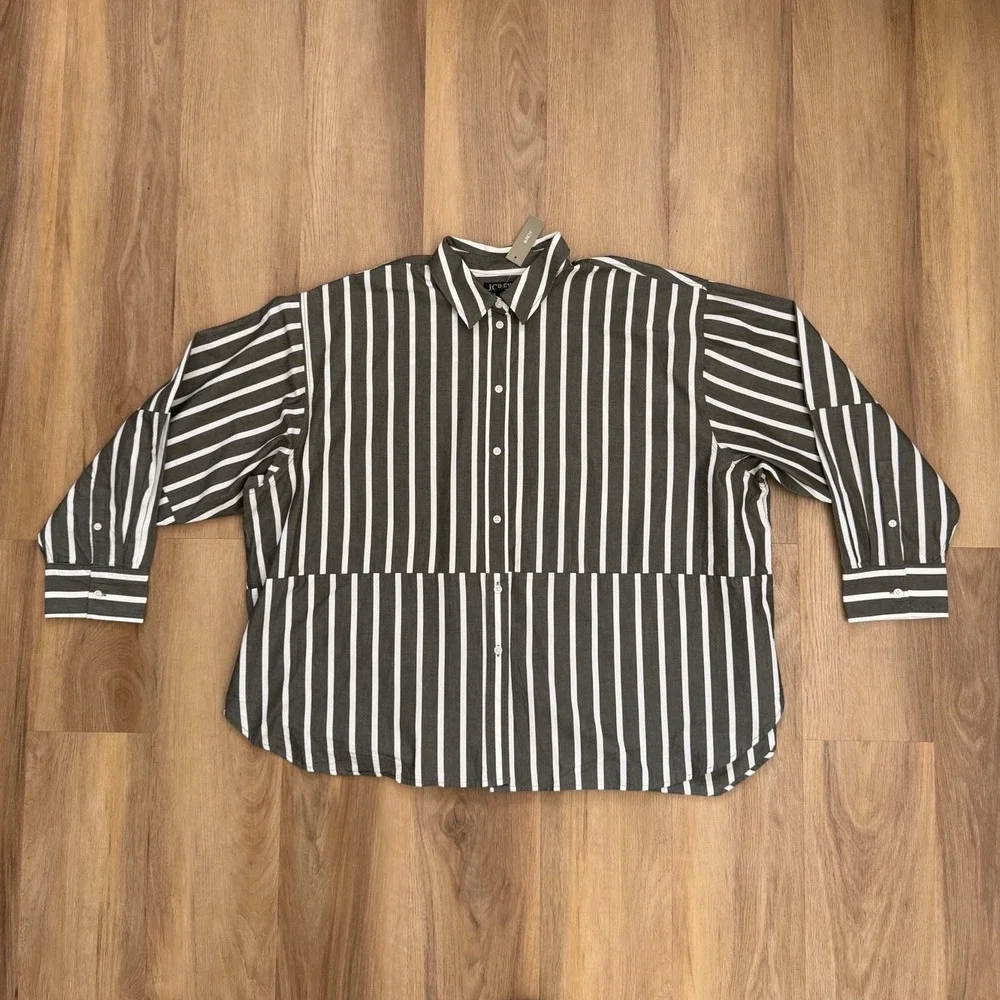 J. Crew look collar dark