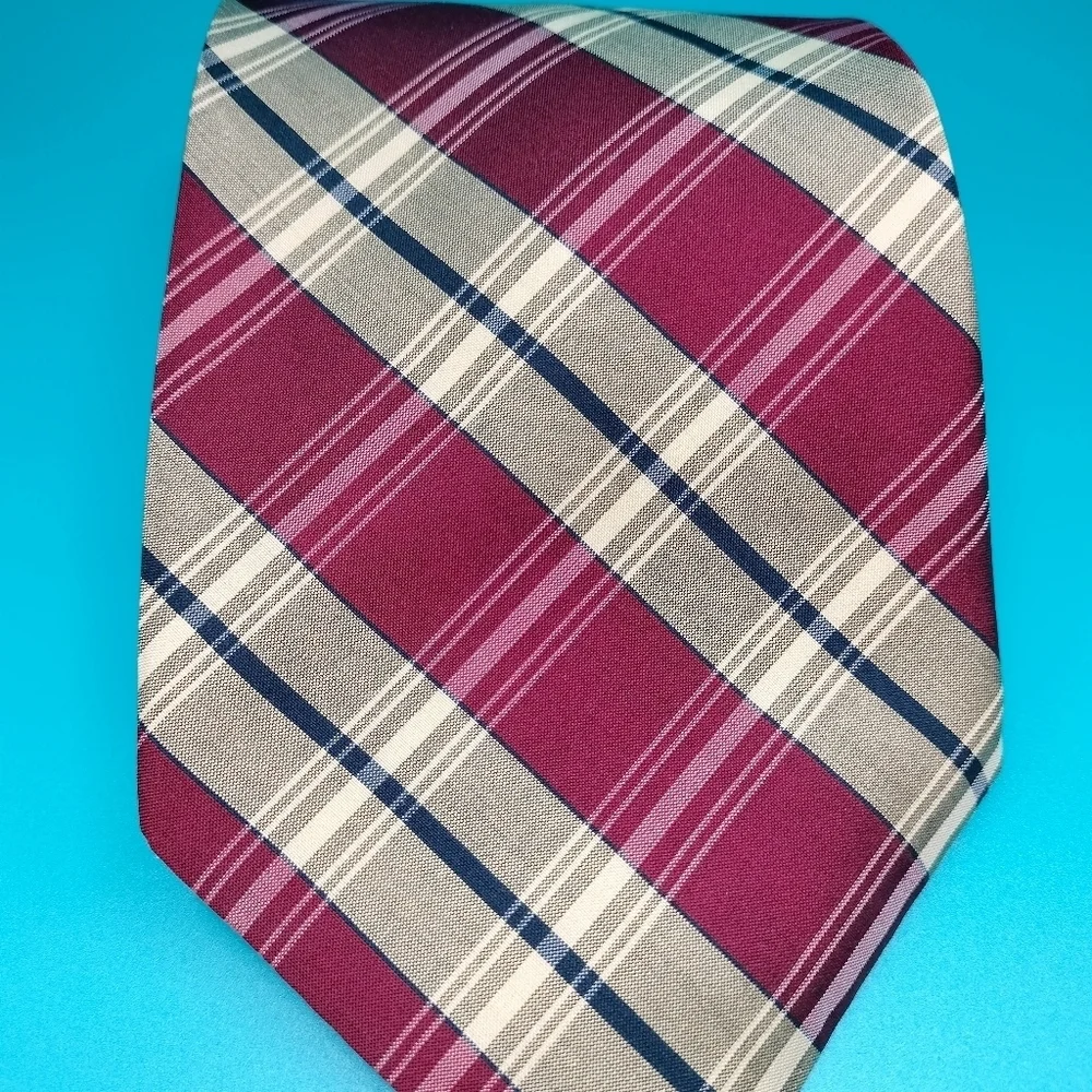 Tommy Hilfiger Red and Cream Plaid Checks Italian Silk Tie Necktie Traditional
