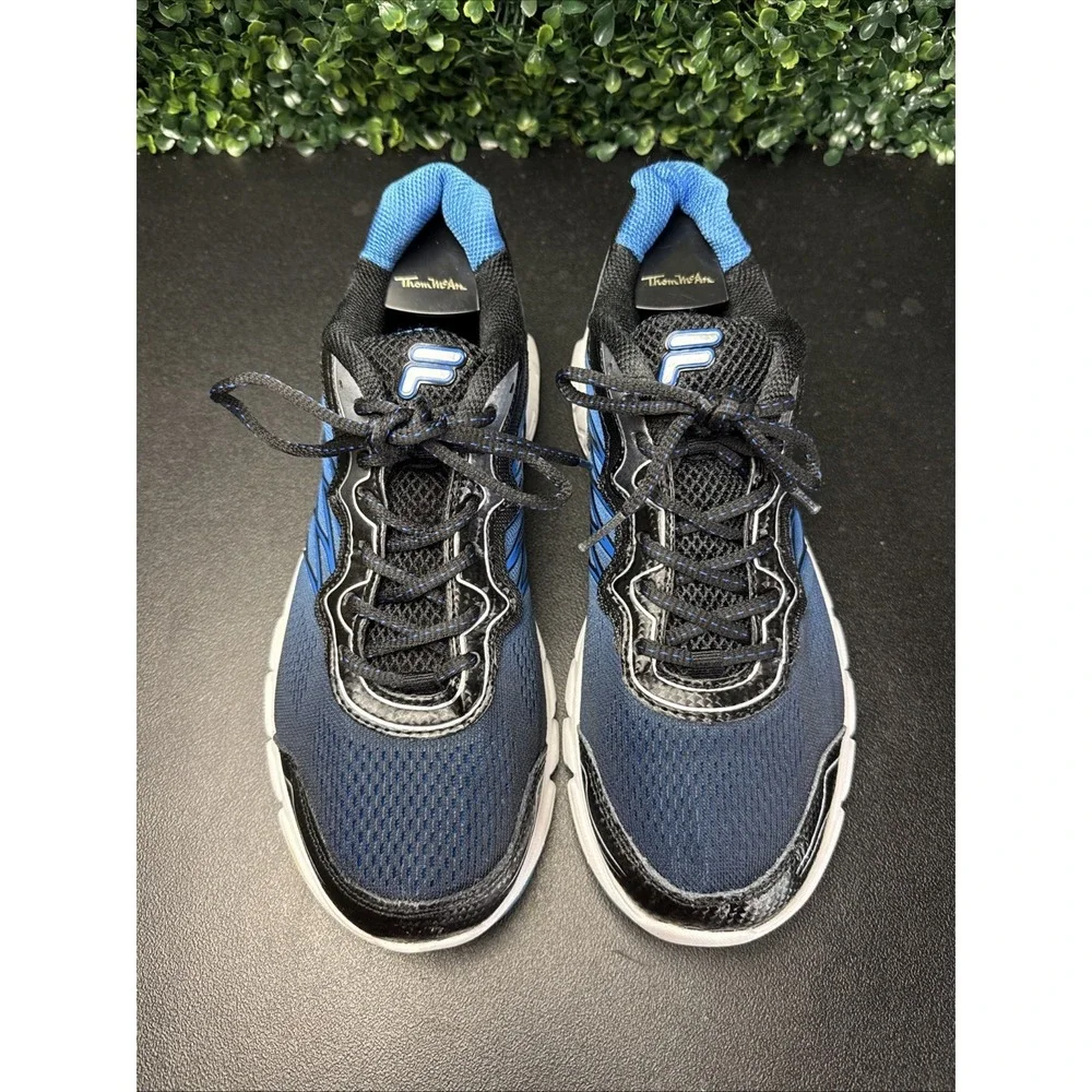 Fila size sneakers