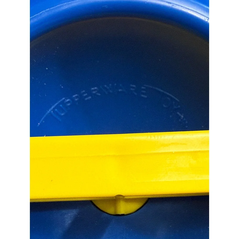 Tupperware ball pulls