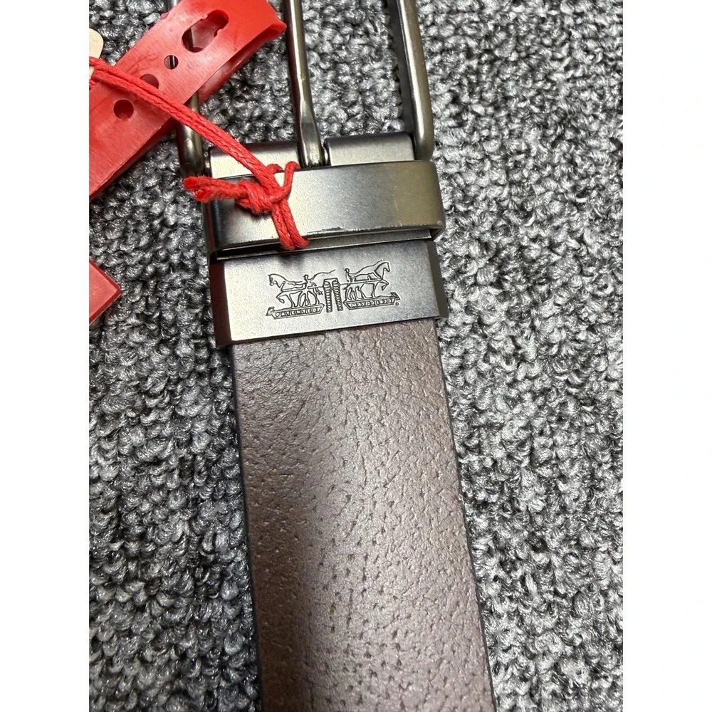Levis levi reversible