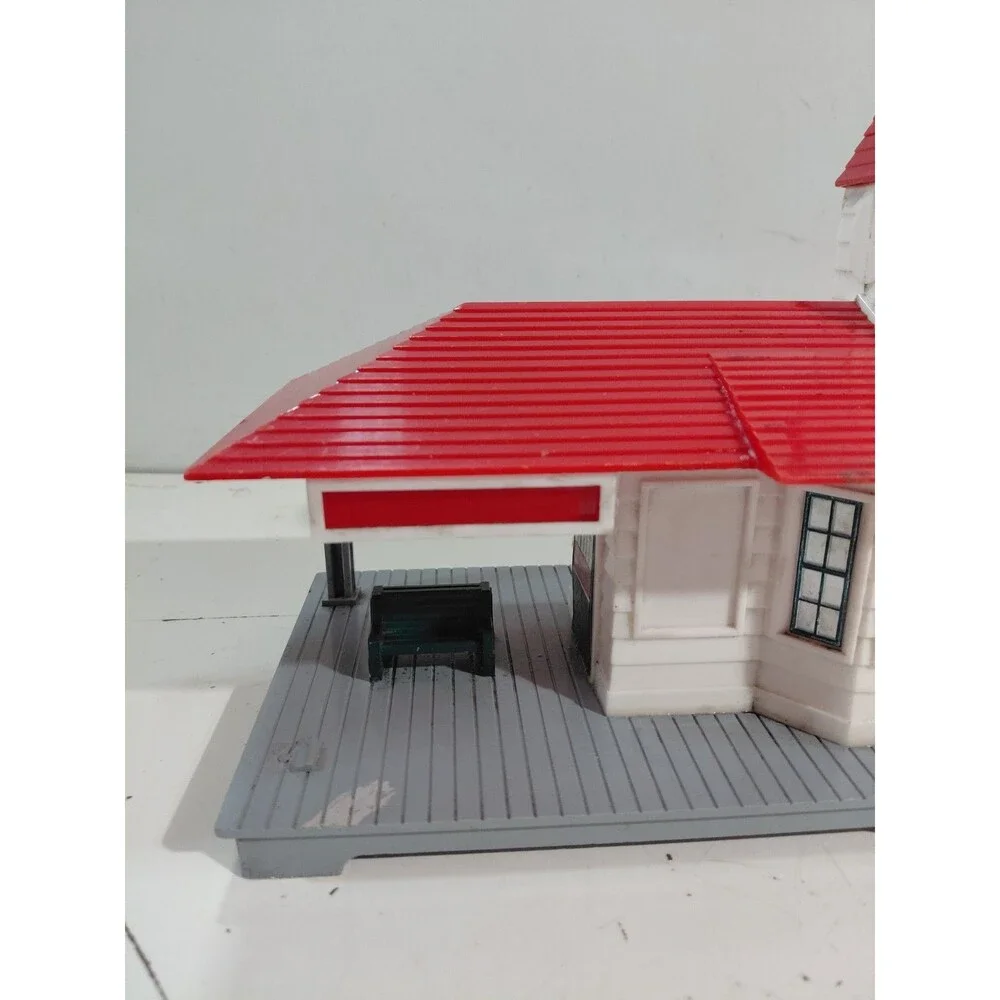 Vintage Noma O Gauge Model Railroad Train Station (No Electronics)