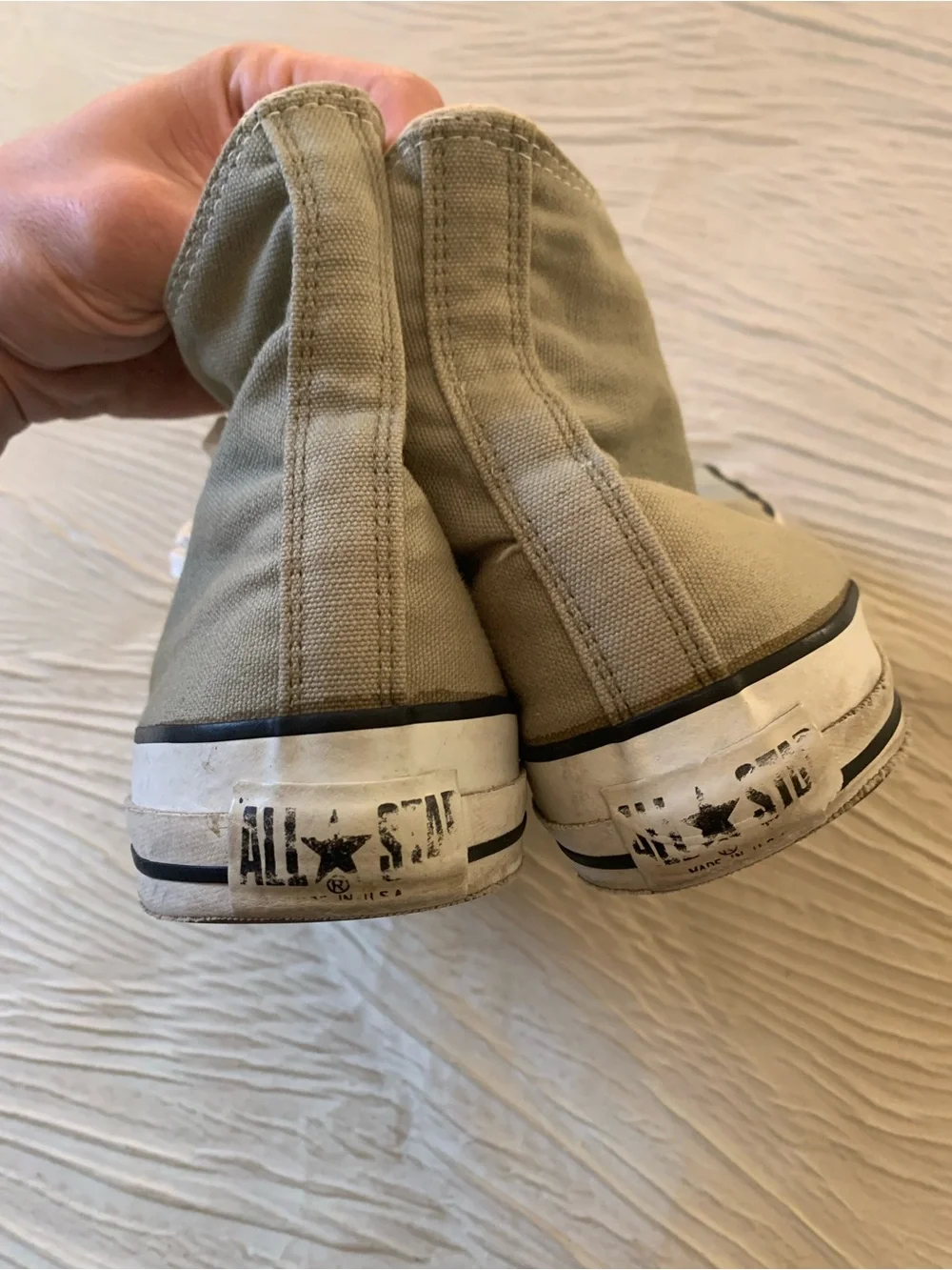 Converse good vintage counters