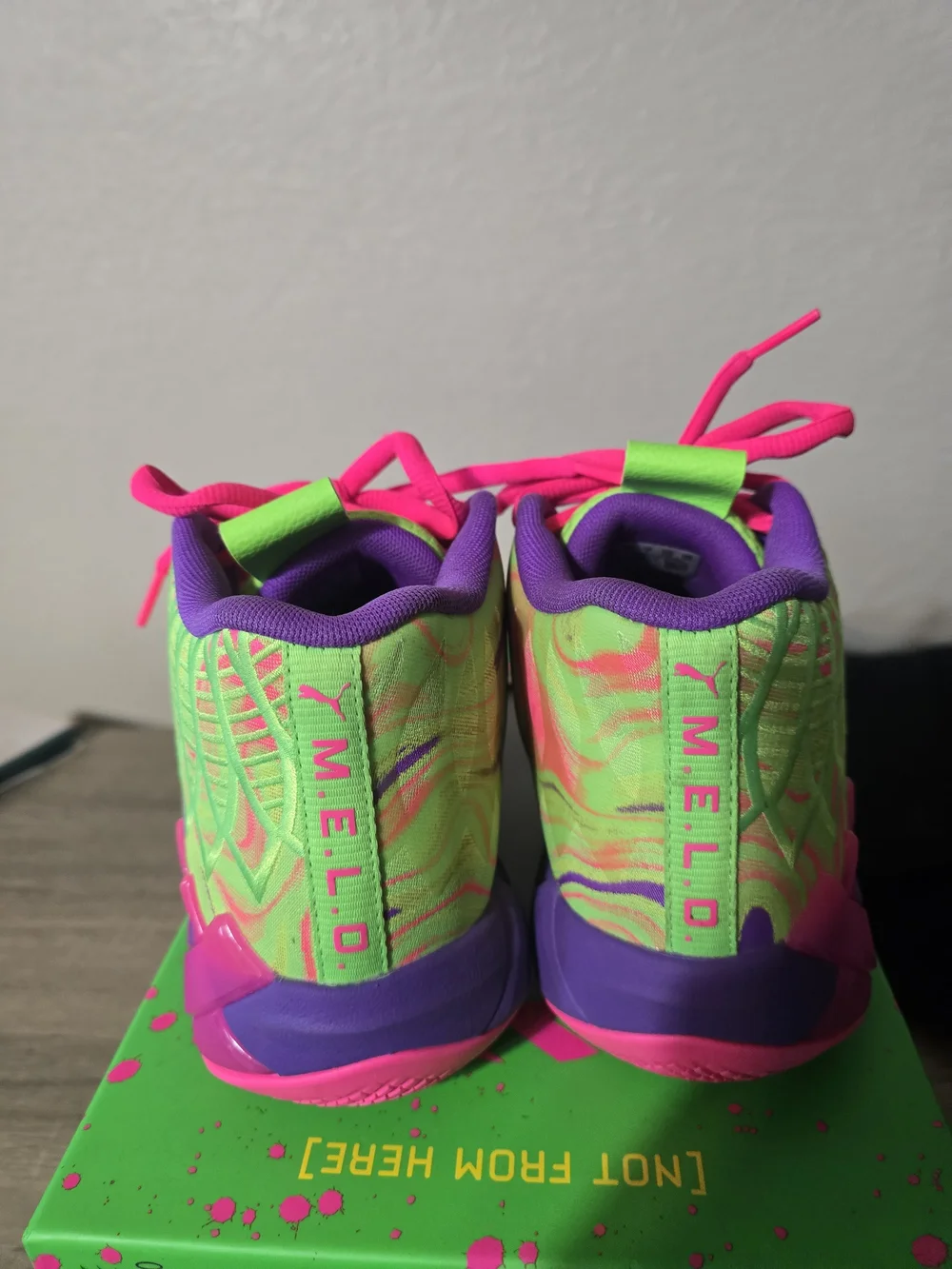 PUMA Melo's (barley worn) unisex kids Neon Green & Pink Athletic Sneakers