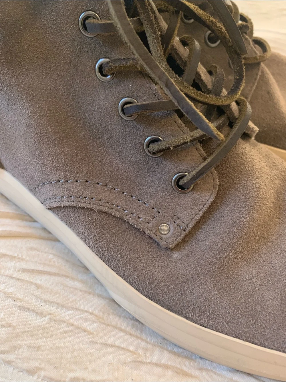 Frye excellent minimal