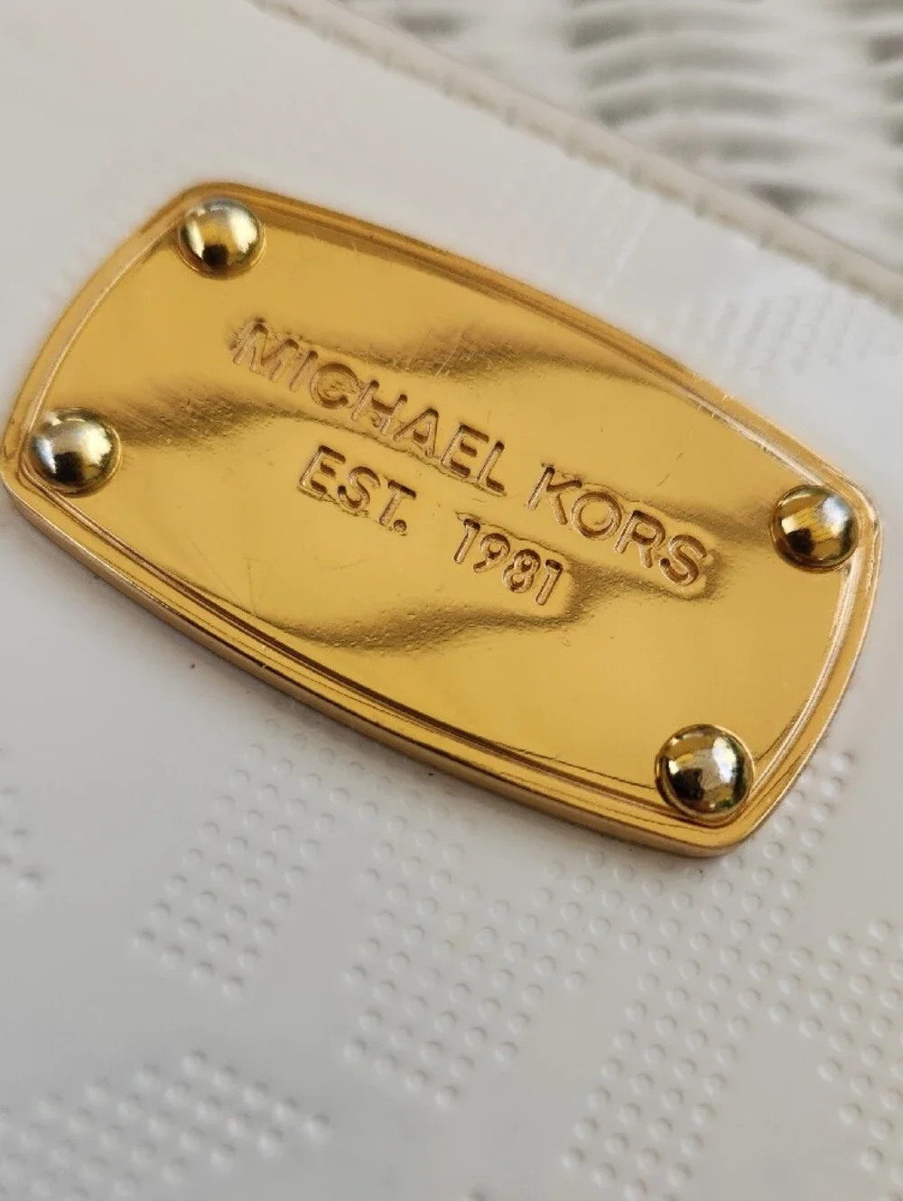 MICHAEL Michael Kors White Wallet with Gold Plaque Good Condition